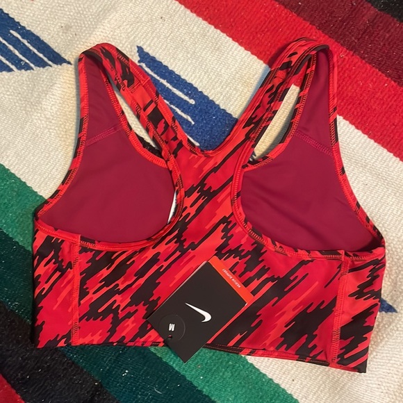 NWT Nike Pro Sports bra - Picture 2 of 3